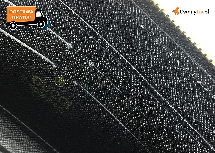 Elegancki portfel damski w stylu Gucci. Tłoczone wzory oraz elementy w kolorze złota nadają mu nie powtarzalny wygląd